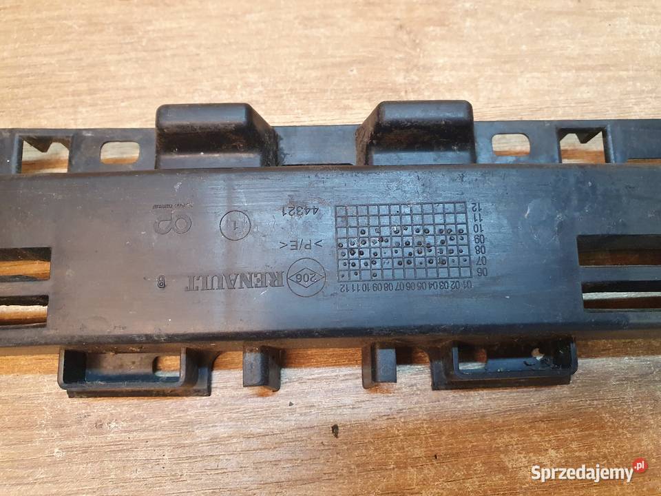 RENAULT LAGUNA 3 III ŚLIZG ZDERZAKA PRZÓD Międzychód