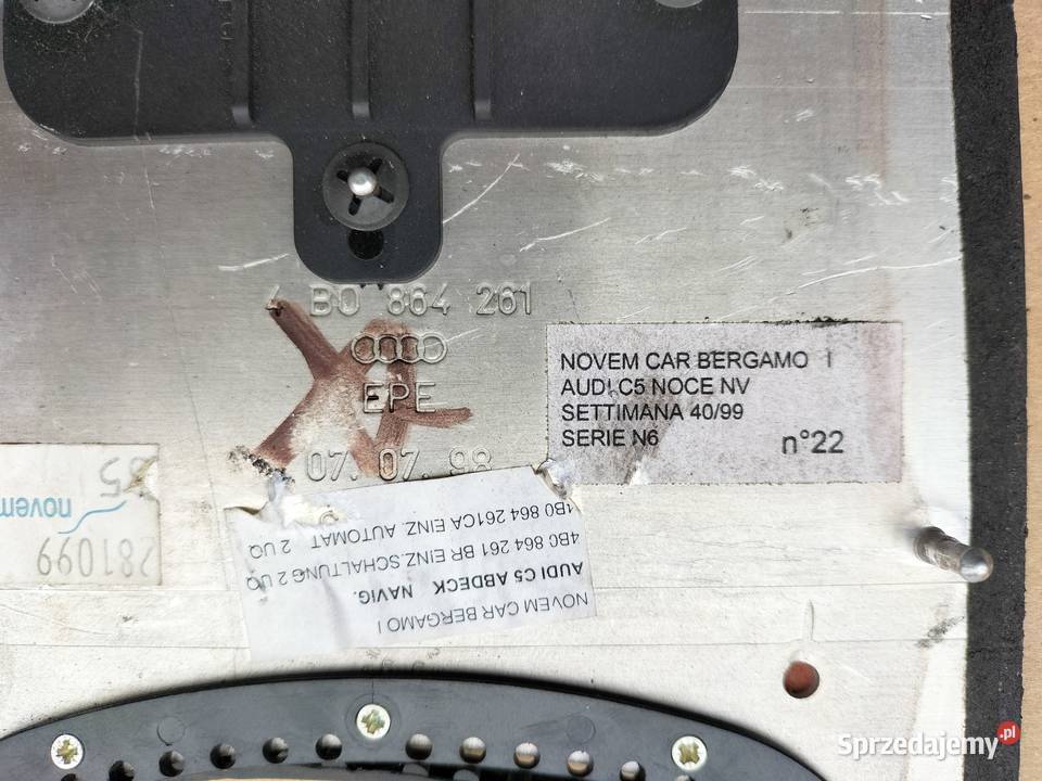 AUDI A6 C5 4B0864261 RAMKA MIESZKA MIESZEK GAŁKA osobowe Kamień-Kolonia