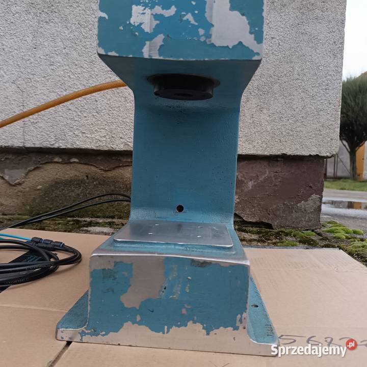 Prasa pneumatyczna AMP deutchland 15t 1500 Szamotuły