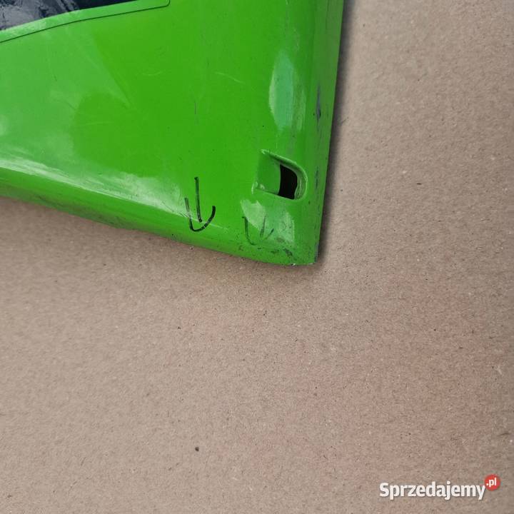 KAWASAKI ZXR 400 19892003 OWIEWKA BOK BOCZEK Bieleń