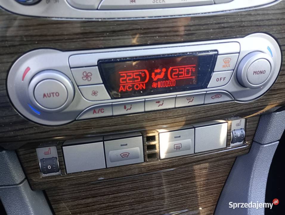 Śliczny ford focus Ghia zamiana opolskie Paczków sprzedam
