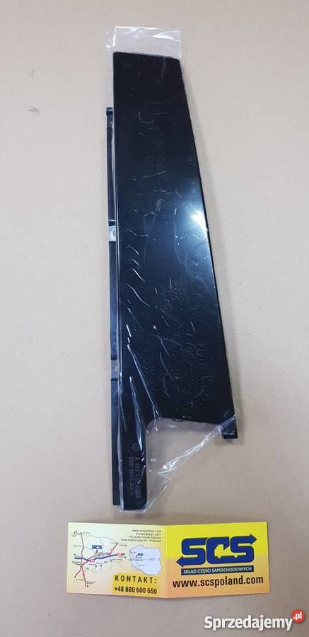 MERCEDES W176 OSŁONA SŁUPA DRZWI PRAWY TYŁ osobowe Bieleń