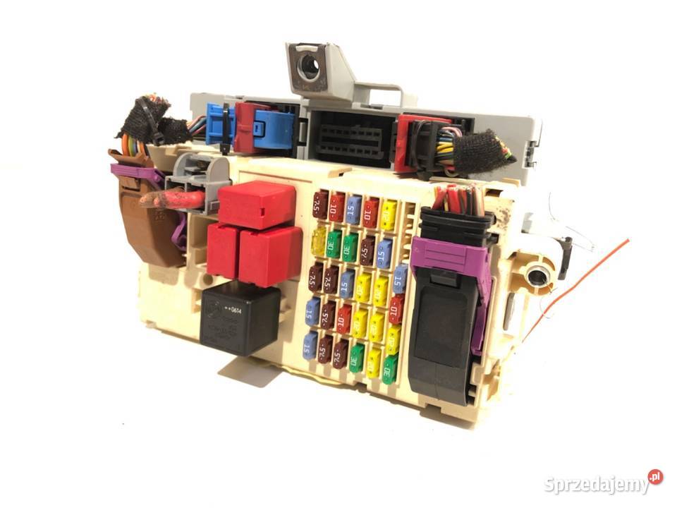 SKRZYNKA BEZPIECZNIKÓW ALFA 159 501202110040 Skrzynki bezpieczników