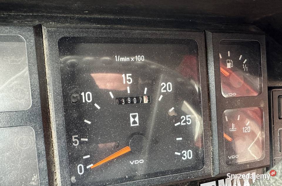 Ciągnik górski 4x4 nośnik narzędzi traktor Piwniczna-Zdrój