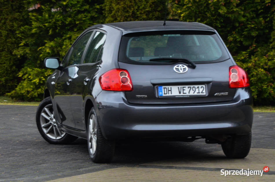 Piękna Toyota Auris Klimatyzacja PDC Alufelgi benzyna Ostrów Mazowiecka