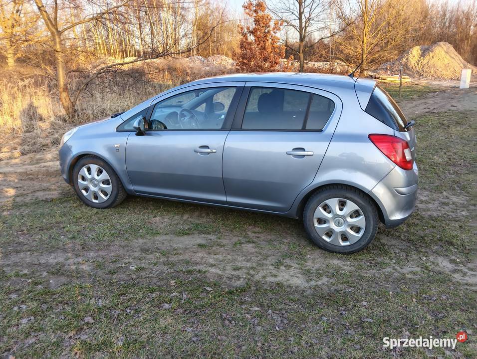 Sprzedam Opel Corsa D 12 2010 1cm3 Zawiercie
