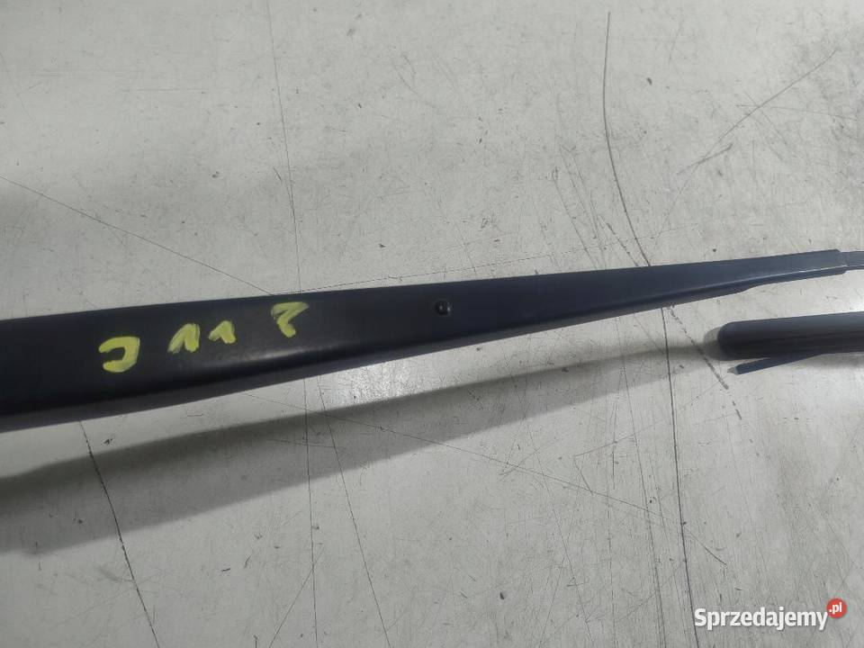 RAMIĘ WYCIERACZKI PRAWE NISSAN QASHQAI J11