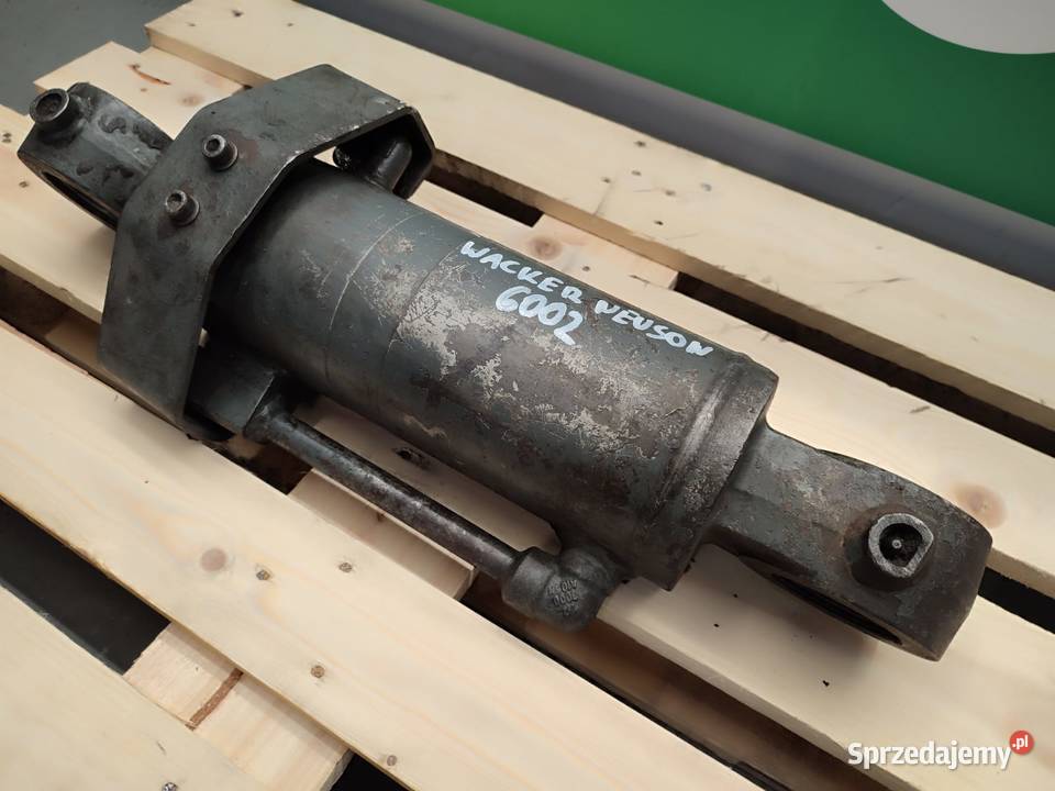 Siłownik Lemiesza Neuson 6002 Pozostałe Wilkowo