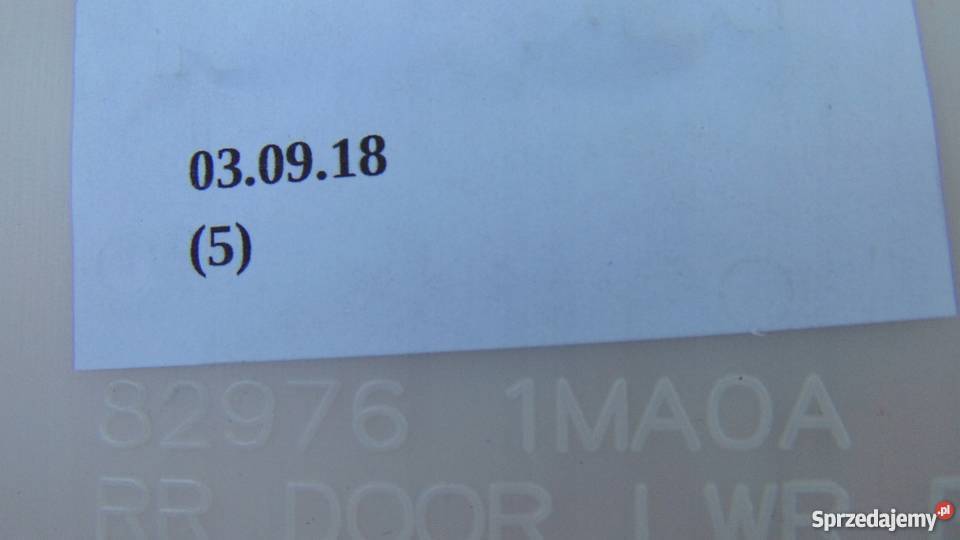 BOCZEK TAPICERKA DRZWI PRAWY TYŁ INFINITI Q70