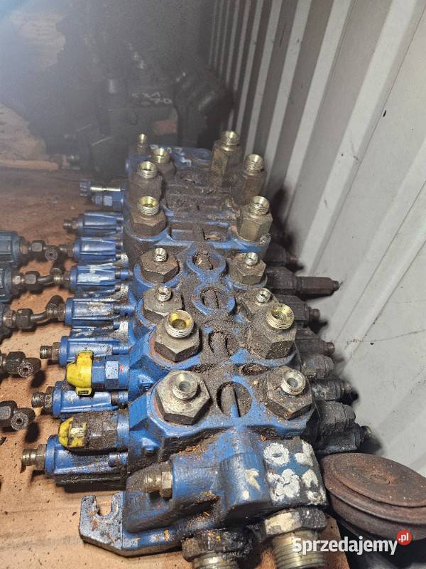 Rozdzielacz Hydrauliczny JCB 4CX tylni z 2008 Gdynia