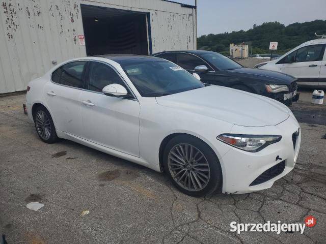 ALFA ROMEO GIULIA produkcji 2017 z USA Warszawa sprzedam