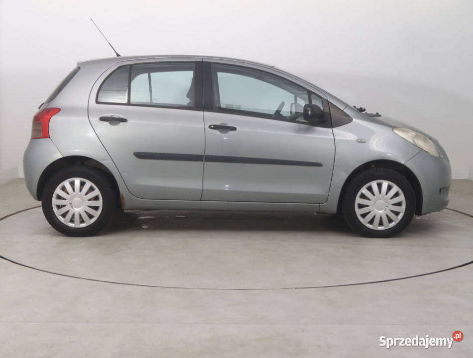 Toyota Yaris 13 VVTi Bielany Wrocławskie