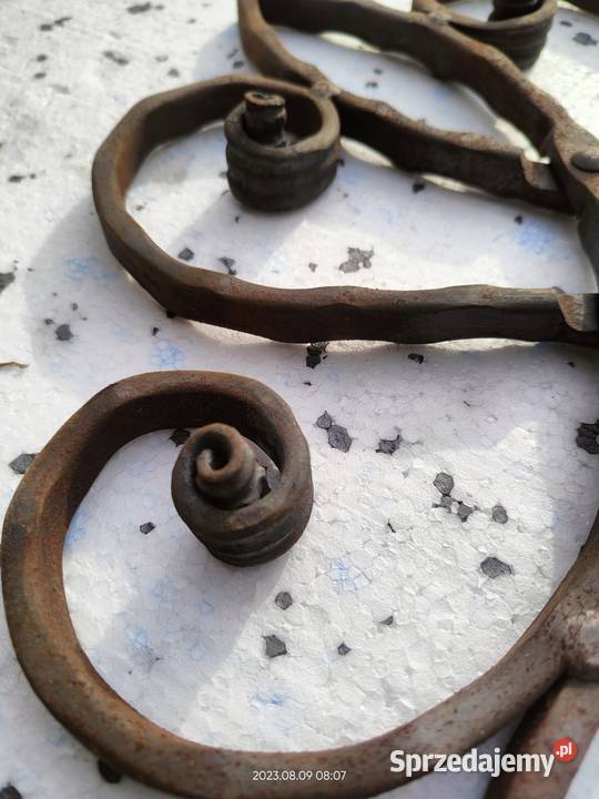 Rozeta metalowa kuta Pozostałe sprzedam