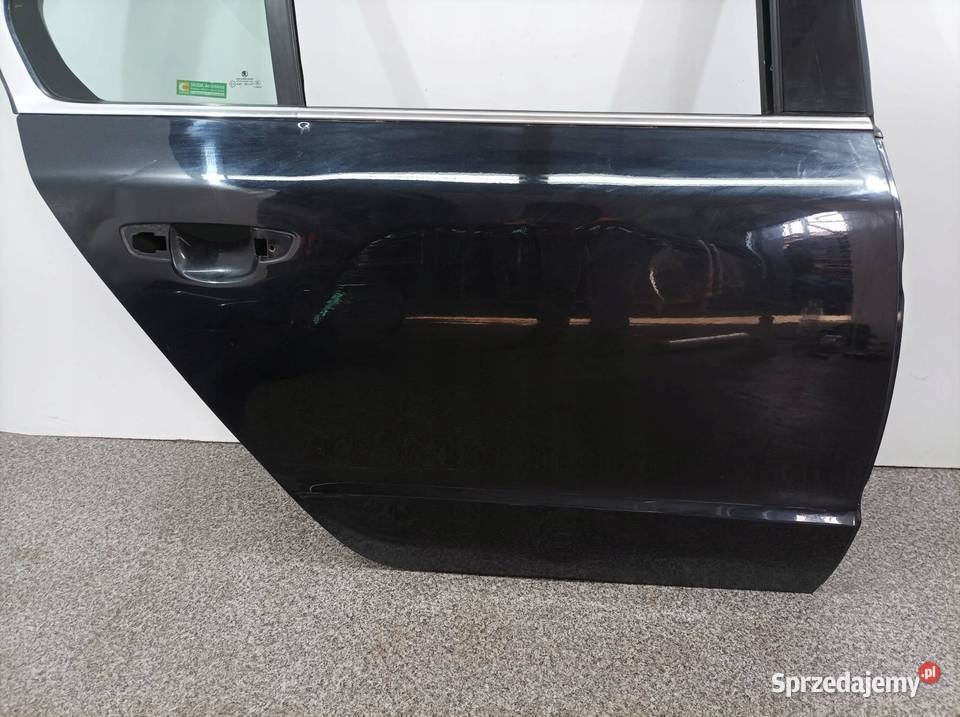 DRZWI PRAWE TYŁ 5D HB LF9R Skoda Superb II Motoryzacja