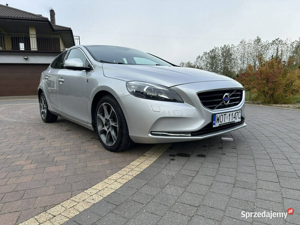 Volvo V40 II 2012
