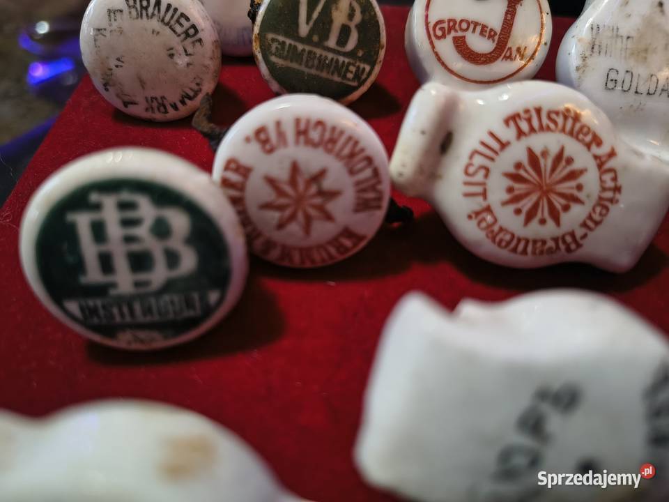 Kilkanaście porcelanek sprzedam