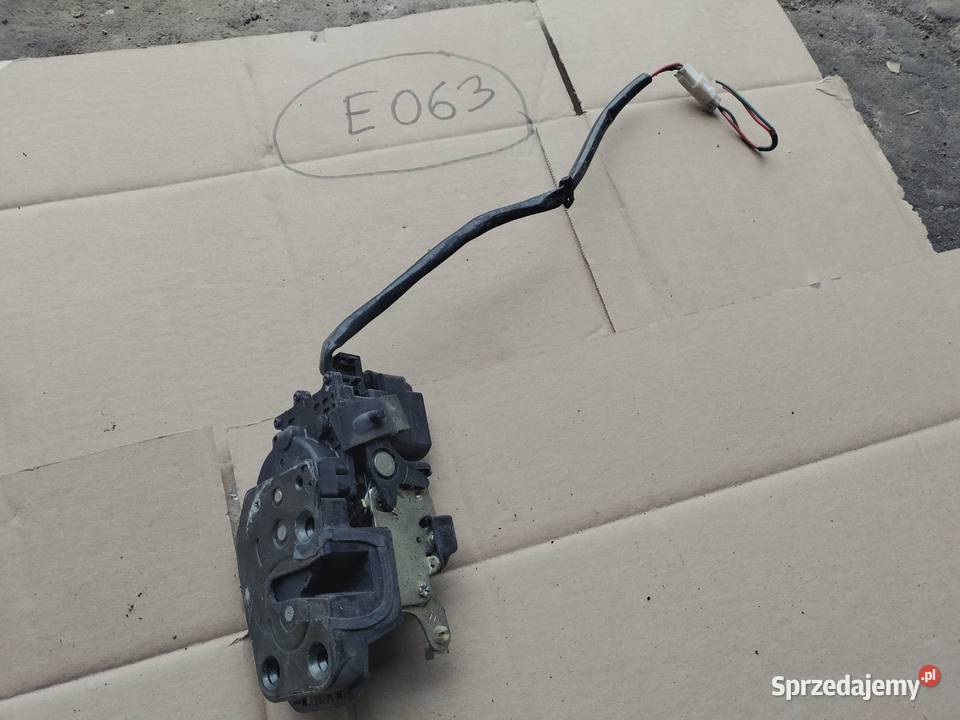 zamek drzwi prawy tył Mazda Xedos