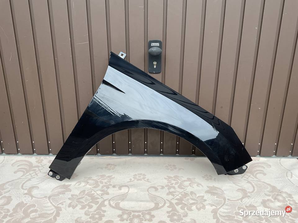 Błotnik Prawy Przód Ford FOCUS MK3 1118