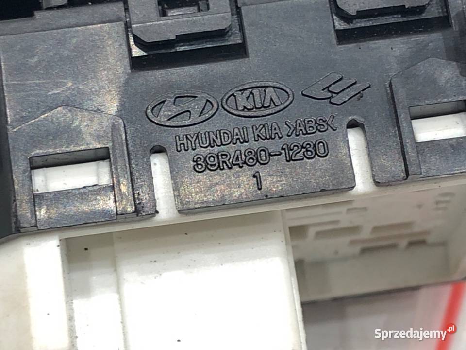 PRZEŁĄCZNIK REGULACJI LUSTEREK HYUNDAI i40 sprzedam