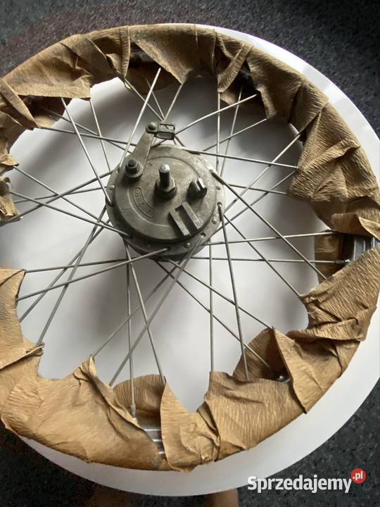 Koło nowe 19 komar ogar PRL epoka