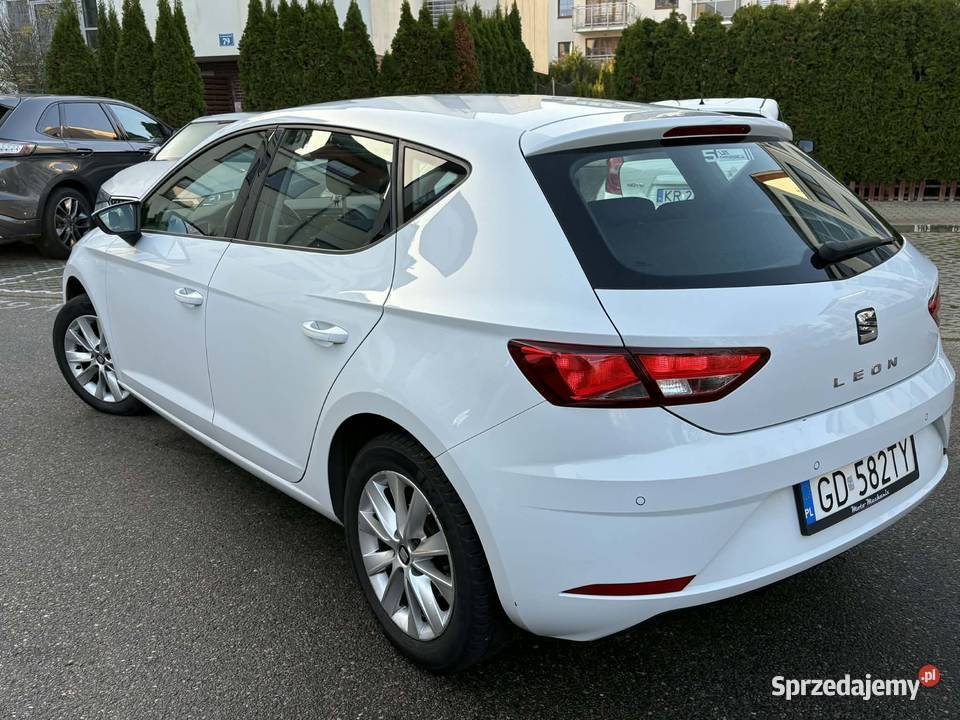 Seat Leon hatchback 2019 stan idealny