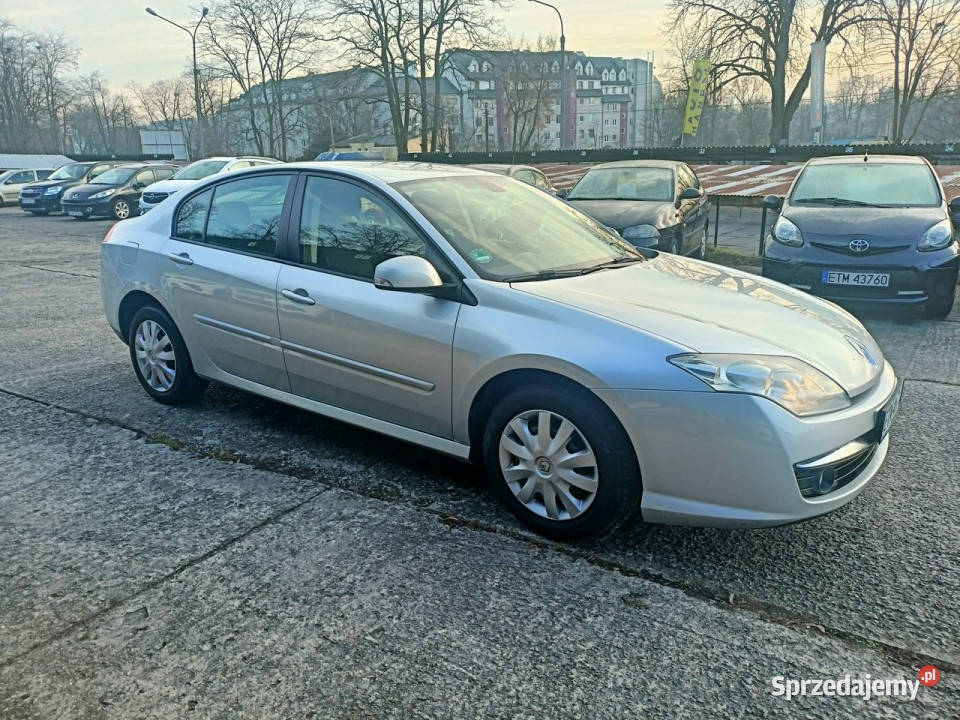 Renault Laguna niski przebieg zadbane 4/5 łódzkie Tomaszów Mazowiecki