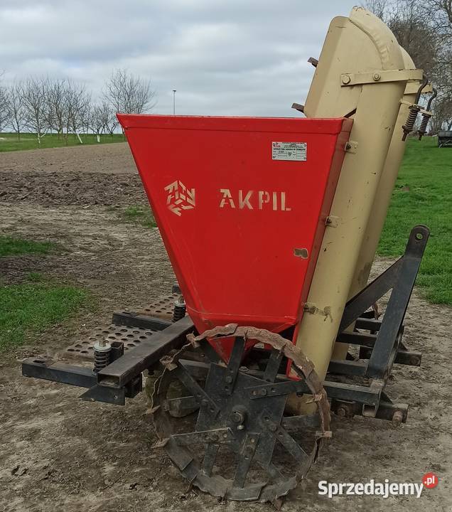 Sadzarka dwurzędowa do ziemniaków Akpil