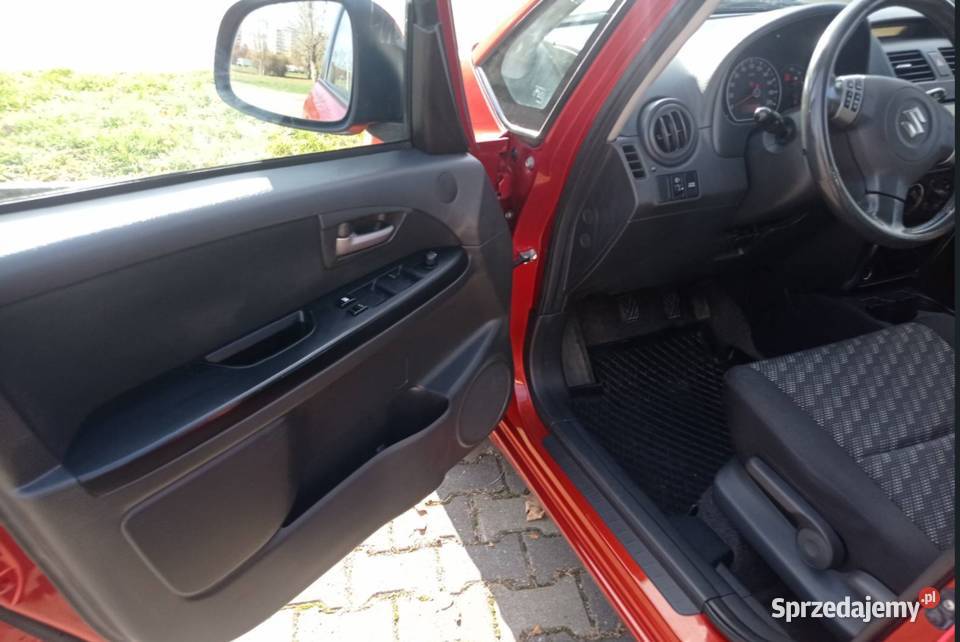 Suzuki SX4 16 niski przebieg nieuszkodzony Radom