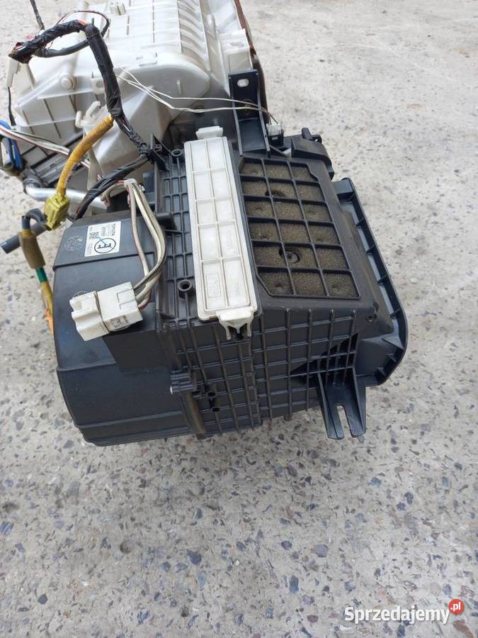 Centralka nagrzewnica parownik Toyota Rav4 ll Rok produkcji 2005 Kielce