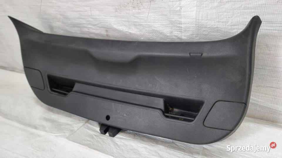 Opel Astra J IV HB tapicerka klapy tylnej