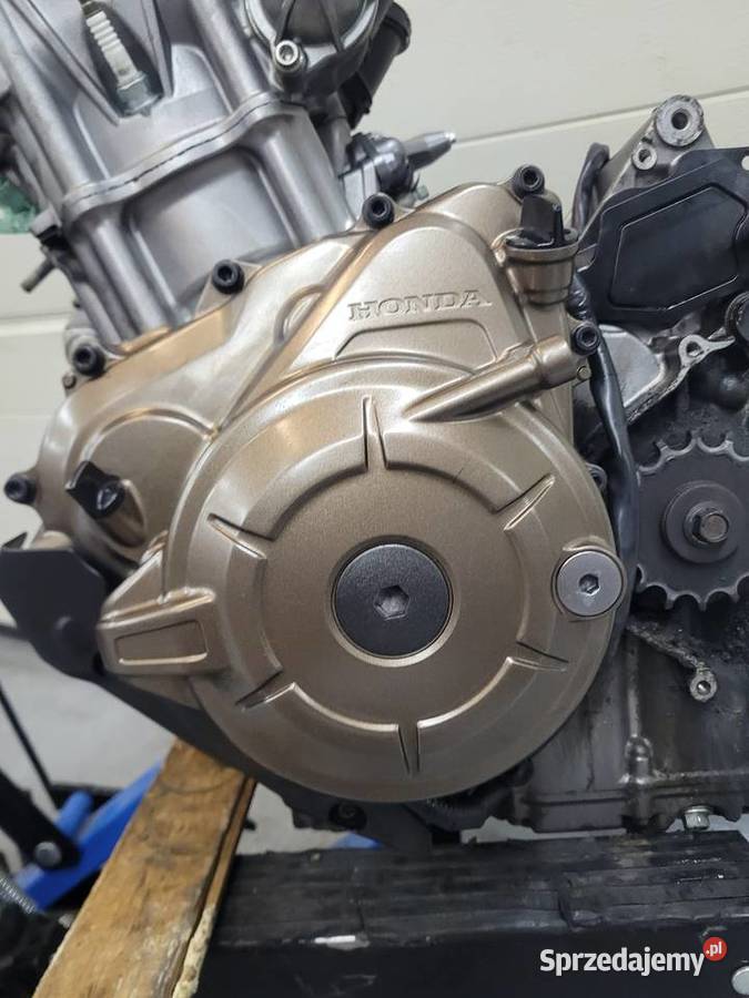 Honda CRF 1000 17 africa twin SILNIK kapa dekiel Nowy Tomyśl