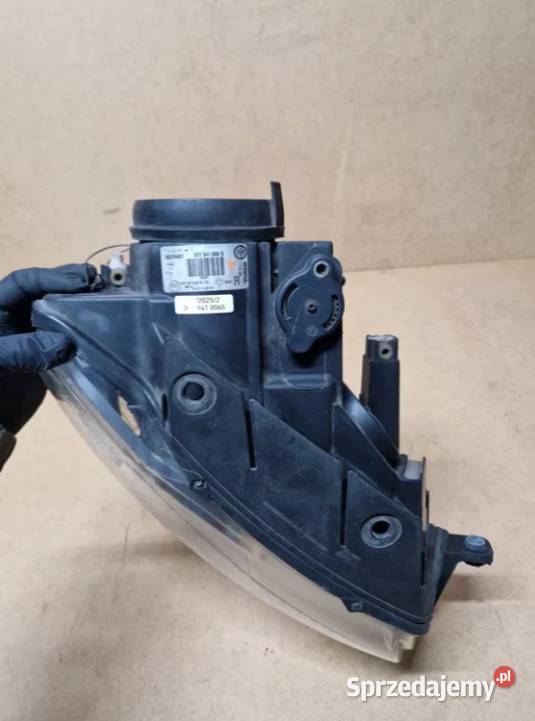 Vw passat B6 lampa prawa przednia 3c0941006S osobowe Złotoryja