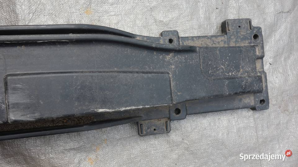 HYUNDAI I40 KOMBI 11 BELKA ZDERZAKA TYŁ Karoseria