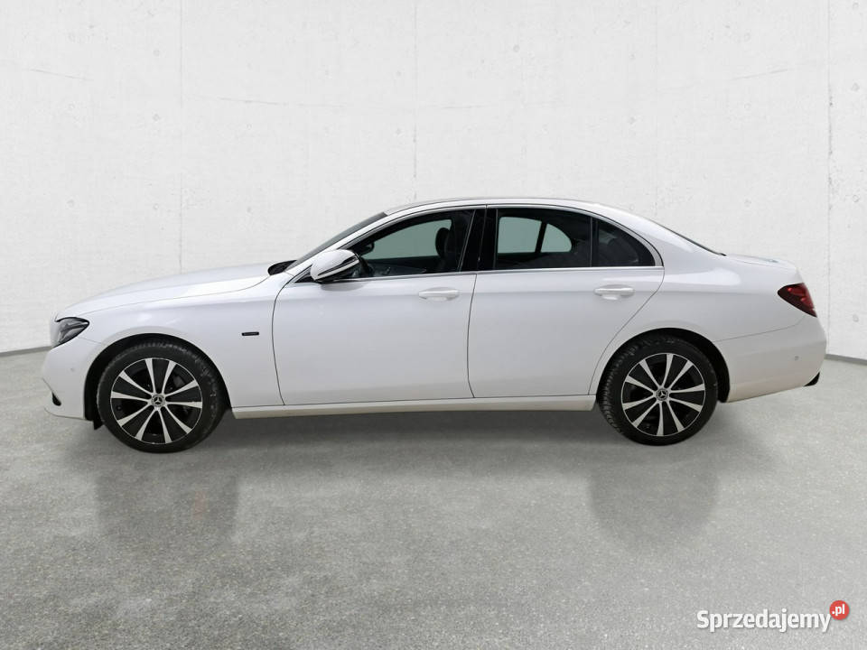 Mercedes E 300 W213 2016 Komorniki
