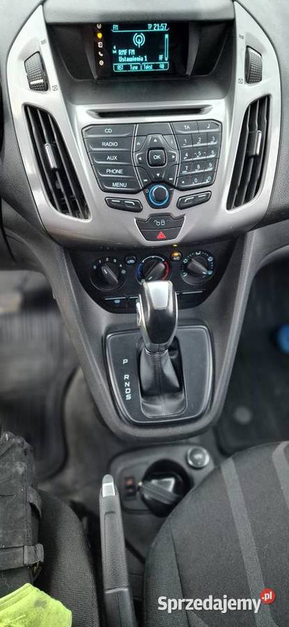 Ford Transit Connect automat