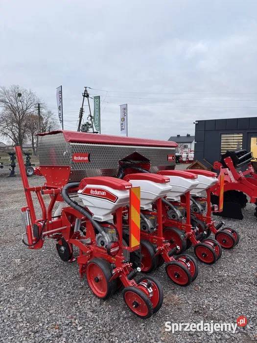 Siewnik do kukurydzy 4 rzędowy Ozduman HVMD 4 Rawa Mazowiecka