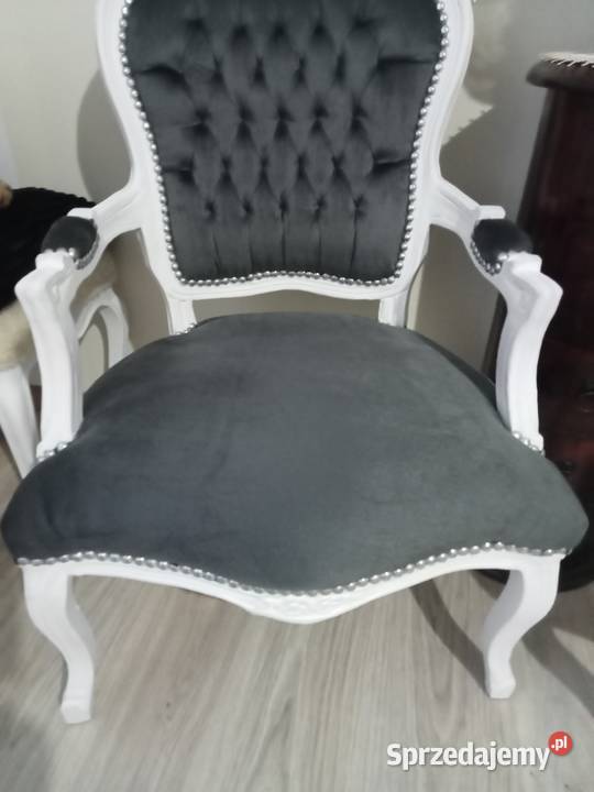 Fotele stylizowane Fotele