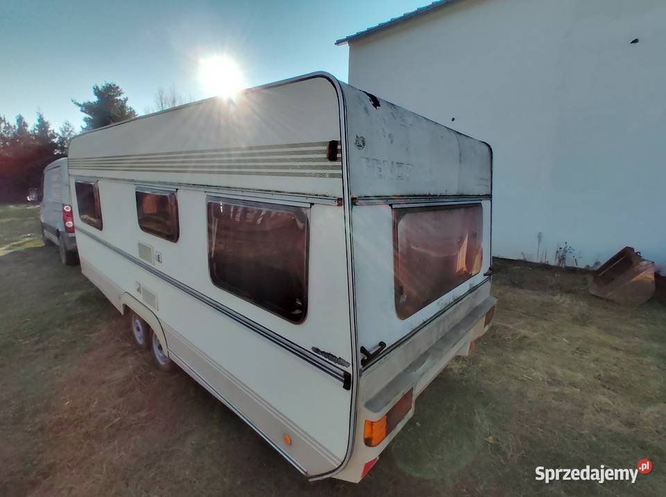 PRZYCZEPA KEMPINGOWA FEND BUDOWAMAGAZYNOGRÓD Szamocin