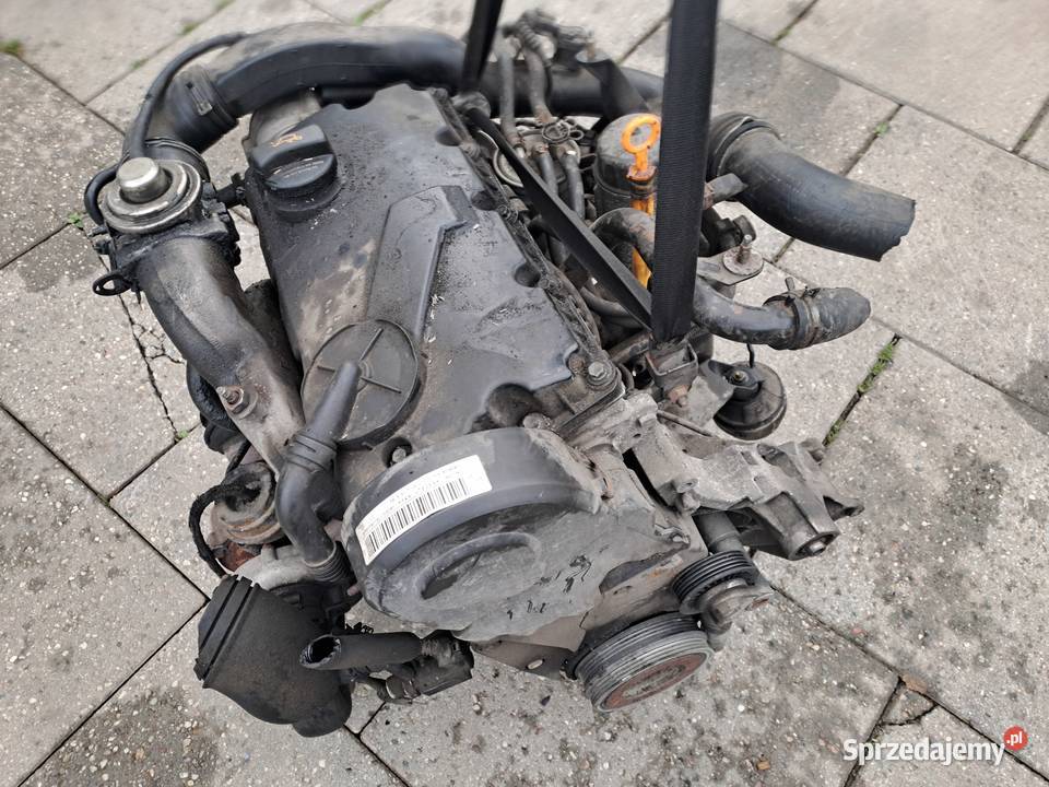 Skoda Superb 19 TDi 130 silnik kompletny kod AWX