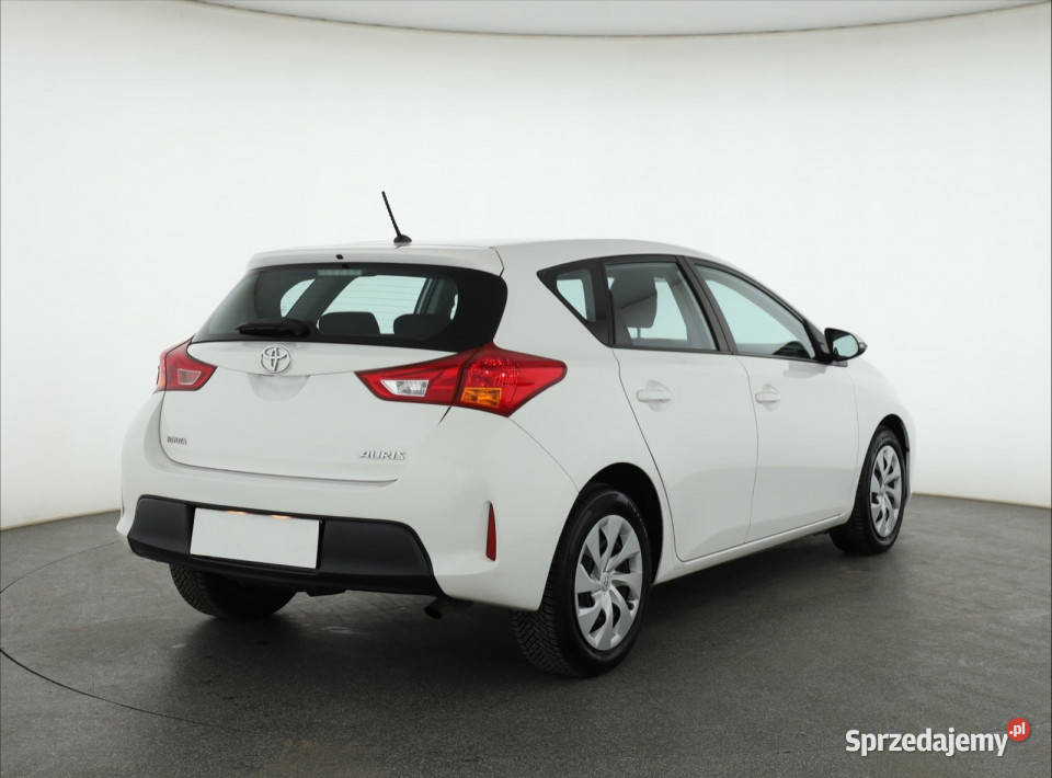 Toyota Auris 13 Dual VVTi 73KM