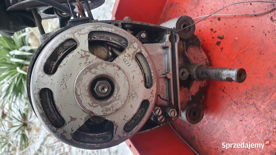 Komar 2320 silnik B4 na pedałki s38 Części i akcesoria motocyklowe Dobrzejów