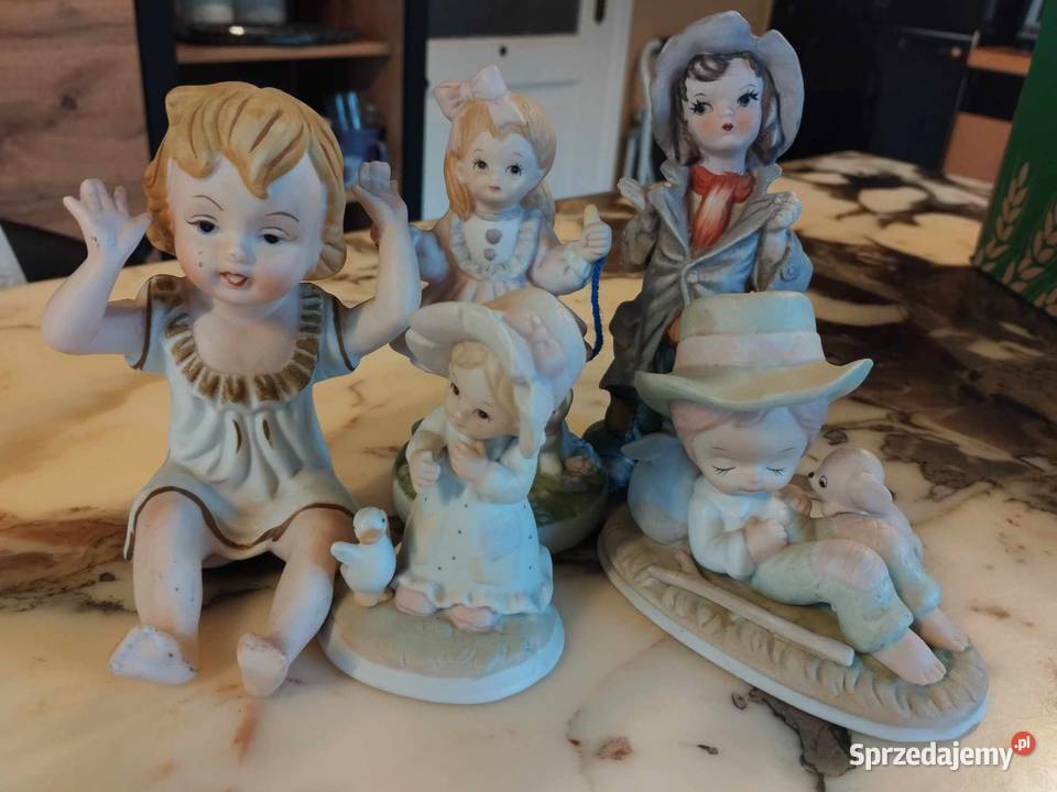 kolekcjonerskie figurki z biskwitu sygnowane