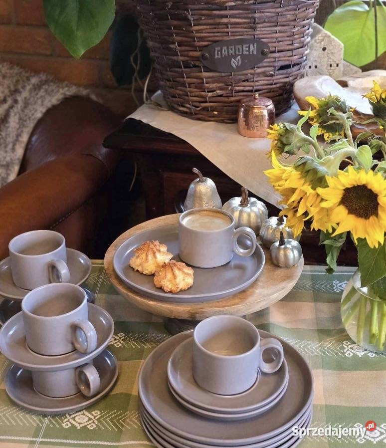 99 Talerze z kubkami 18 elementów szare Zabrze