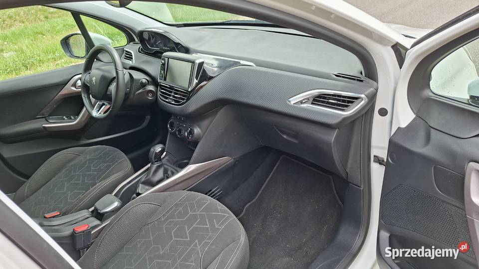 Peugeot 2008 12B 2015r 40 zarejestrowany Skarżysko-Kamienna