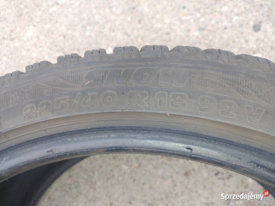 2 Opony zimowe Kormoran Snow 22540R18 225 sprzedam