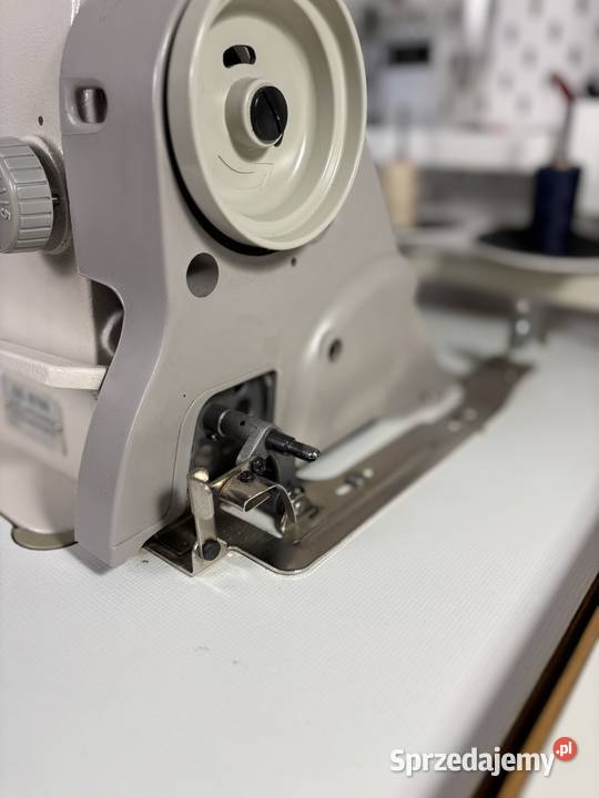 Maszyna do szycia przemysłowa z silnikiem Leżajsk