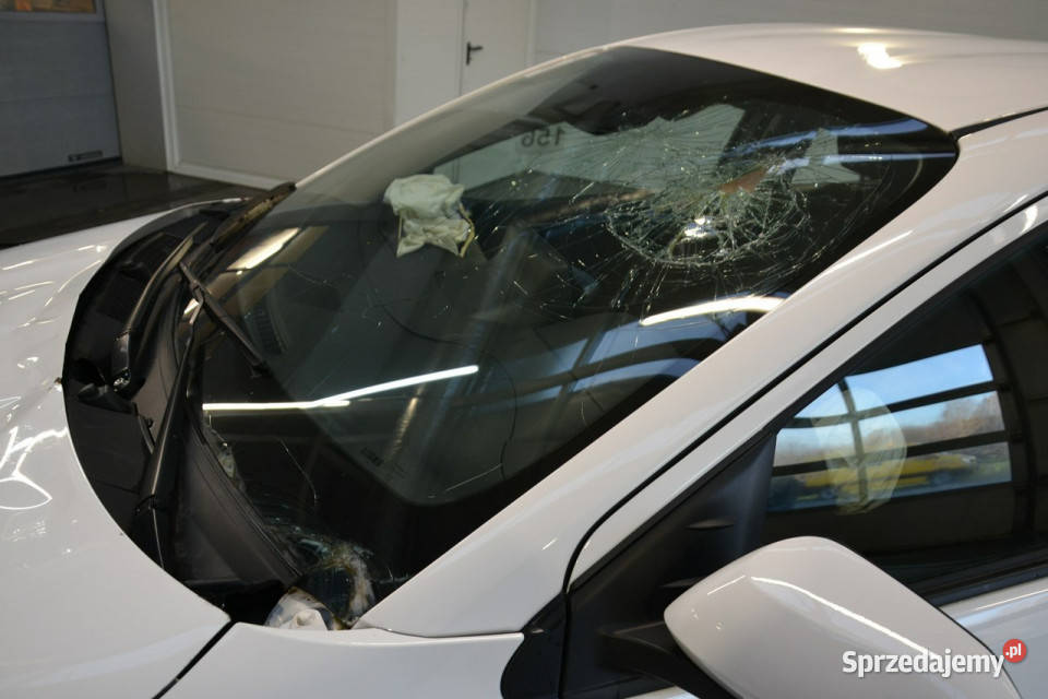 Toyota Yaris 15 benzyna 125 bez przebiegu MODEL benzyna małopolskie Kęty sprzedam