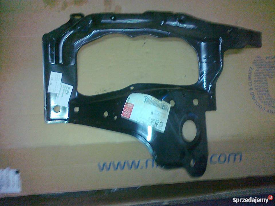 Opel Corsa C gniazdo reflektora prawe nowe