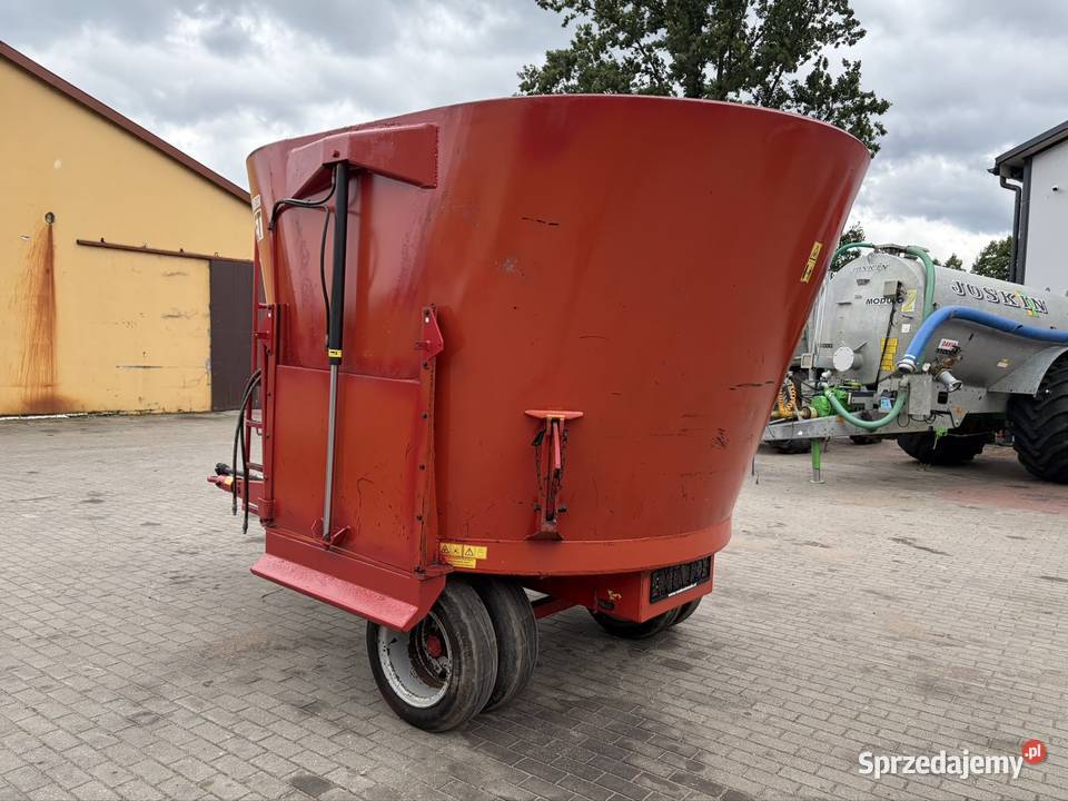 Wóz paszowy 8m3 paszowóz Trioliet Solomix 800 Myszyniec