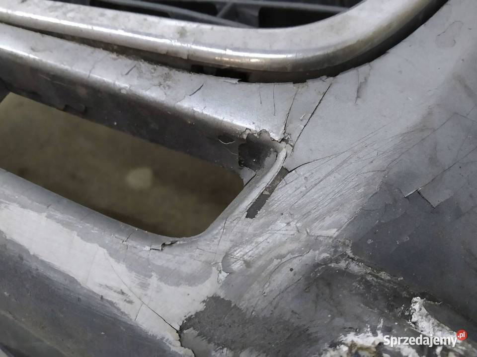 ZDERZAK PRZÓD DO POPRAWEK Audi A4 III 20042008 Rok produkcji 2005 sprzedam